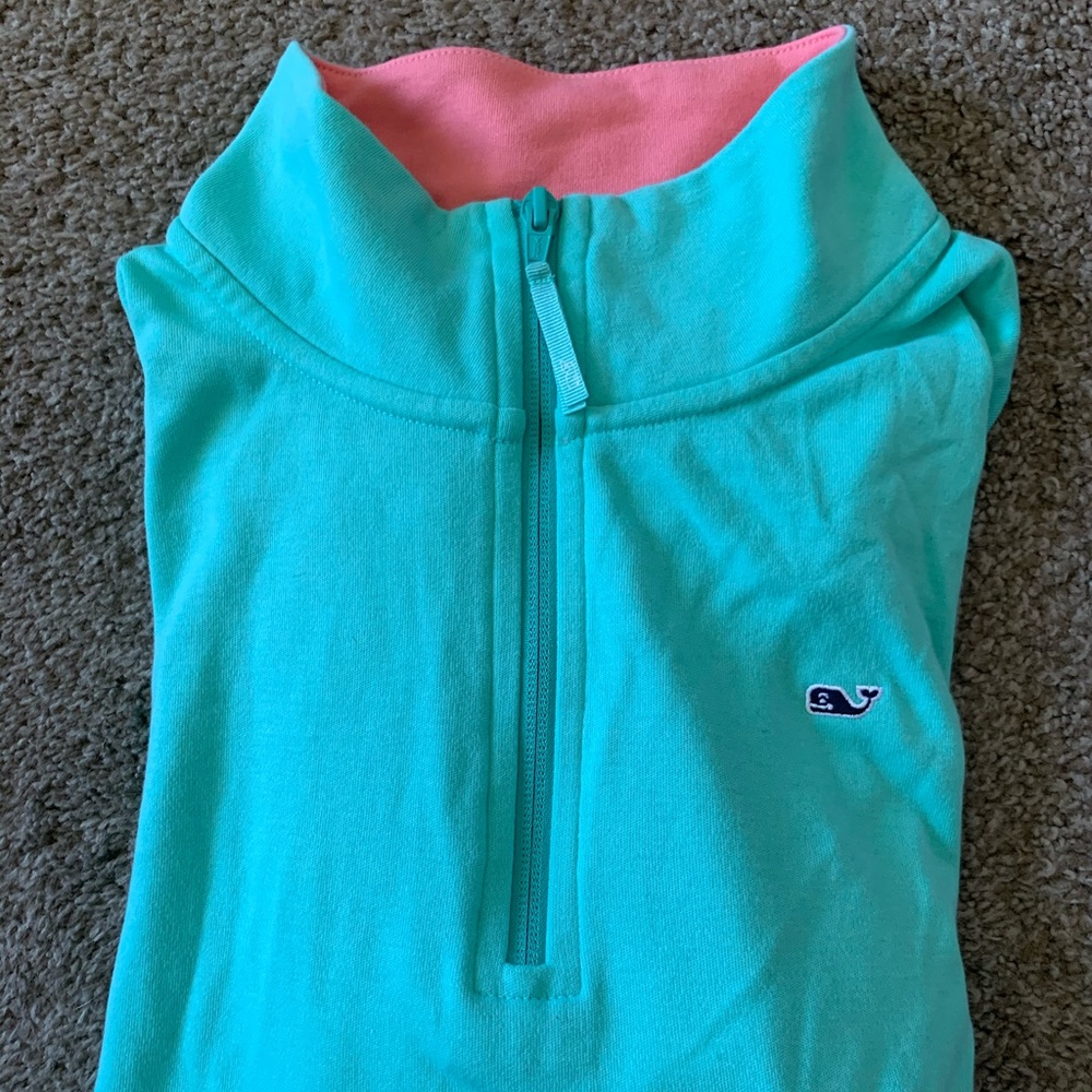 Vineyard Vines Quarter Zip 🐳 🎀